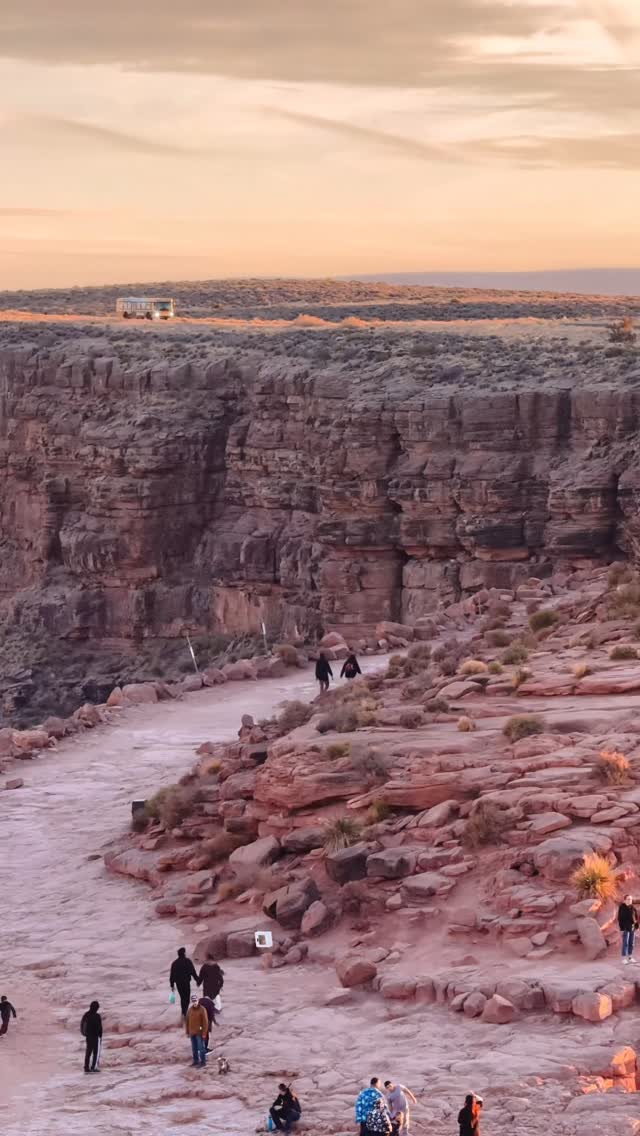 The Grand Canyon in its quiet beauty. ๐๐ต
#GrandCanyon